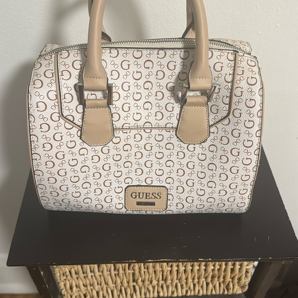 GUESS White and Tan Women's Bag
